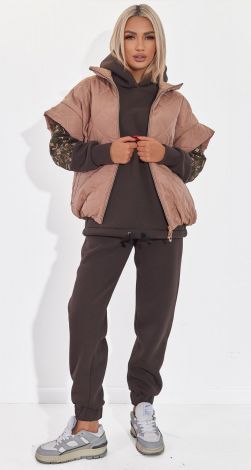 Костюми жіночі