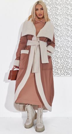 Жіночий верхній одяг