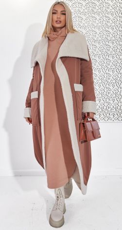 Жіночий верхній одяг