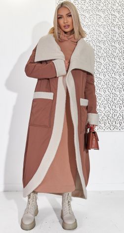 Жіночий верхній одяг