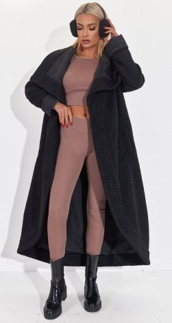 Жіночий верхній одяг