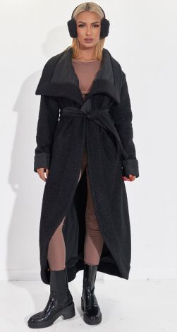 Жіночий верхній одяг