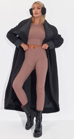 Жіночий верхній одяг