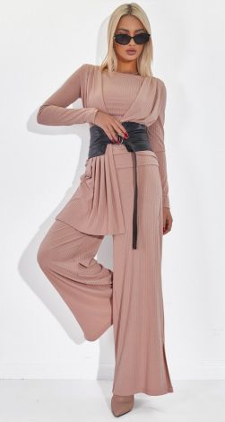 Стильний костюм