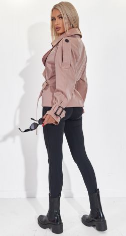 Жіночий верхній одяг