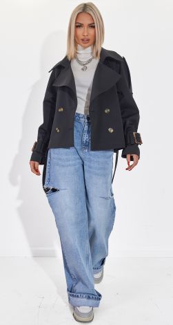 Жіночий верхній одяг