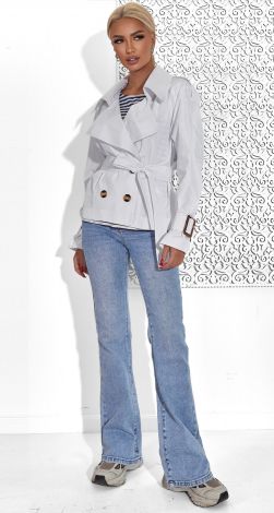 Жіночий верхній одяг