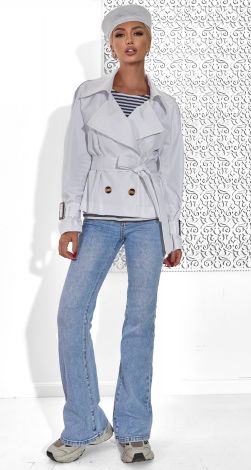 Жіночий верхній одяг