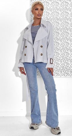 Жіночий верхній одяг