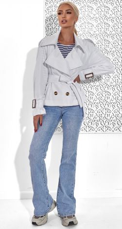 Жіночий верхній одяг