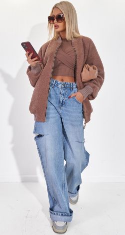 Жіночий верхній одяг