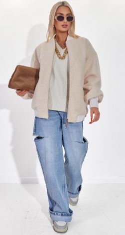 Жіночий верхній одяг