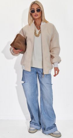 Жіночий верхній одяг