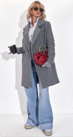 Жіночий верхній одяг