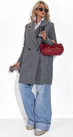 Жіночий верхній одяг