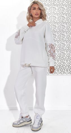 Костюми жіночі