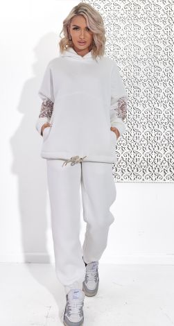 Костюми жіночі