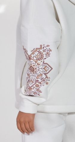 Костюми жіночі