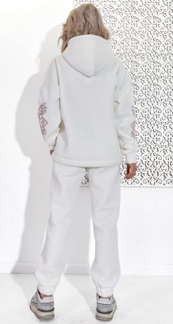 Костюми жіночі