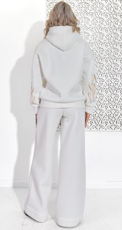 Костюми жіночі