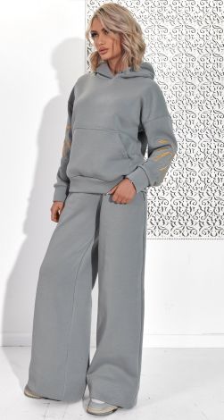 Костюми жіночі