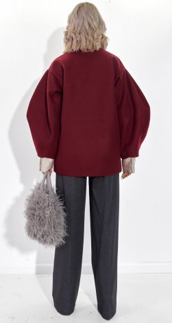 Жіночий верхній одяг