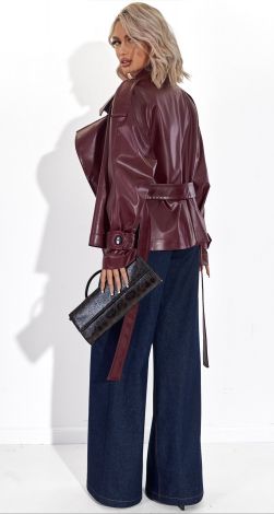 Жіночий верхній одяг