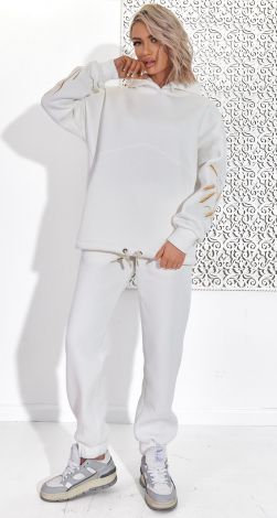 Костюми жіночі