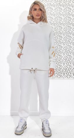 Костюми жіночі