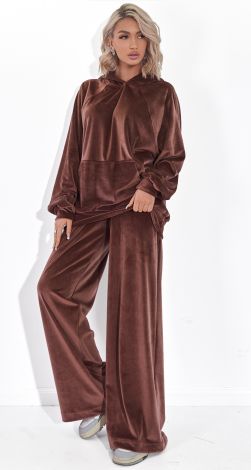 Костюм для Тих, Хто Цінує Себе