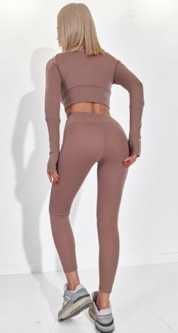 Костюми жіночі