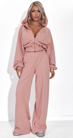 Костюми жіночі