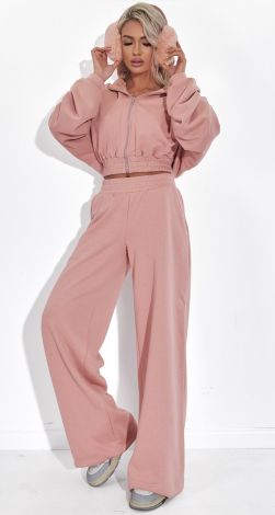 Костюми жіночі