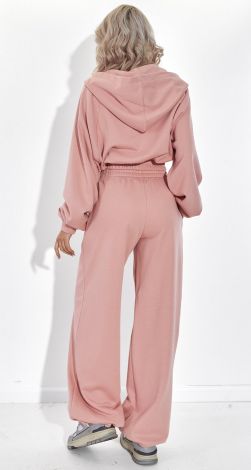 Костюми жіночі