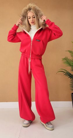 Костюми жіночі