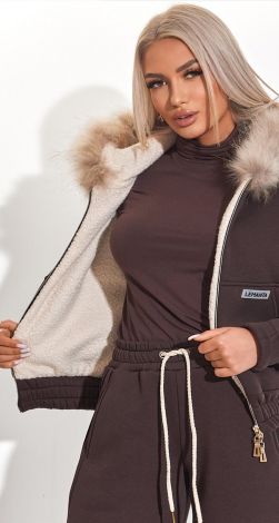 Костюм з натуральним хутром