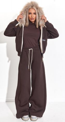Костюм з натуральним хутром