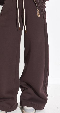 Костюми жіночі