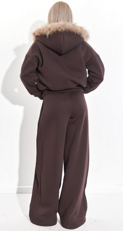 Костюми жіночі