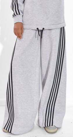 2-in-1 Palazzo Pants Creating a Silhouette