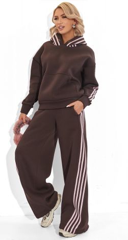 Костюми жіночі