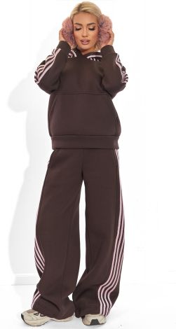 Костюми жіночі