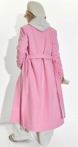 Жіночий верхній одяг