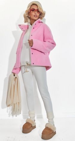 Жіночий верхній одяг