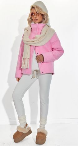 Жіночий верхній одяг