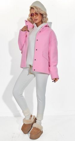 Жіночий верхній одяг