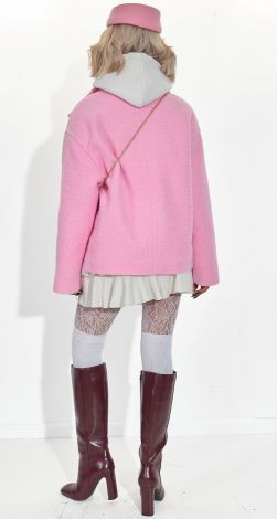 Жіночий верхній одяг