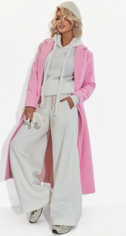 Костюмы женские