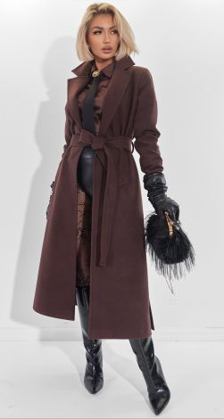 Коричневое пальто