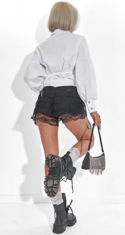 Шорты с кружевом — главный тренд сезона